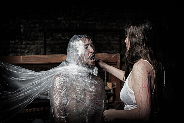 Burçak Konukman, Petra Strahovnik, Beyond the civilized body - Laboratory, Photographer Jürgen Fritz